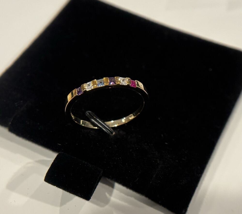 Mint & Lily Princess Cut Stones Gold Ring Size 10